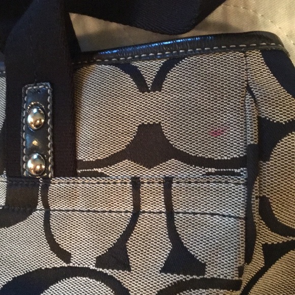 Coach Purse - Picture 5 of 7